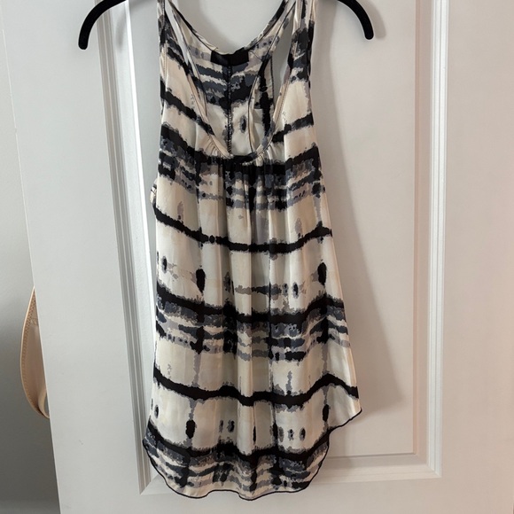 Express Tops - Express Black and White Patterned Sleeveless Camisole